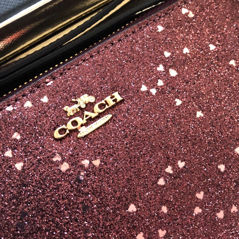 Coach Pink Hearts Wristlet NEW $85 Sparkle - Picture 2 of 5